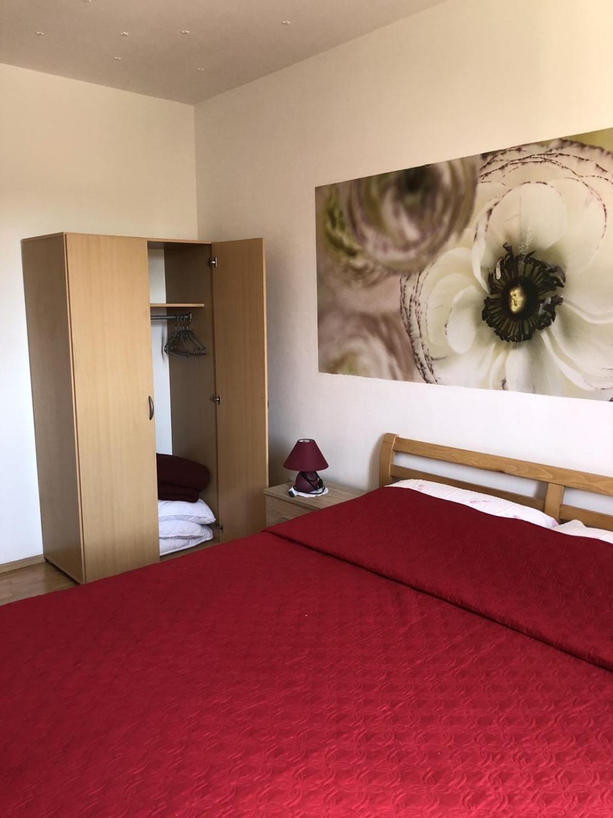 Apartman Sara Ровінь Екстер'єр фото